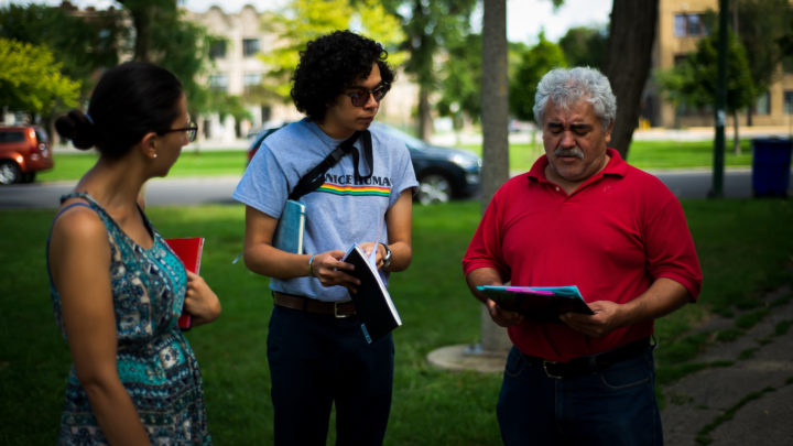 Luiza Franco, Enrique Gaona Jr. and Roma Díaz during the production of Bye Bye Chicago