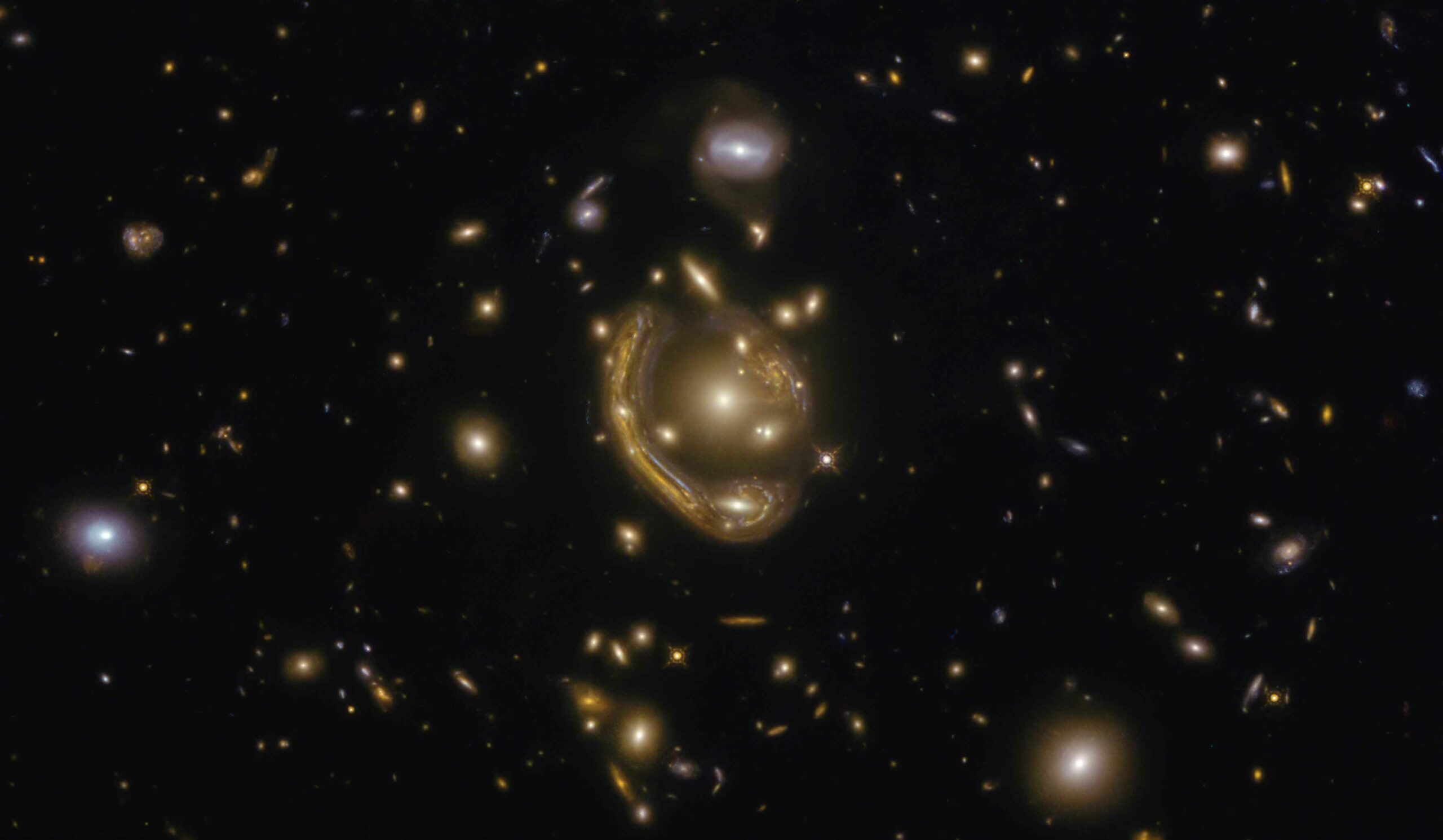 Rings of Relativity, ESA/Hubble & NASA, S. Jha – Acknowledgement: L. Shatz