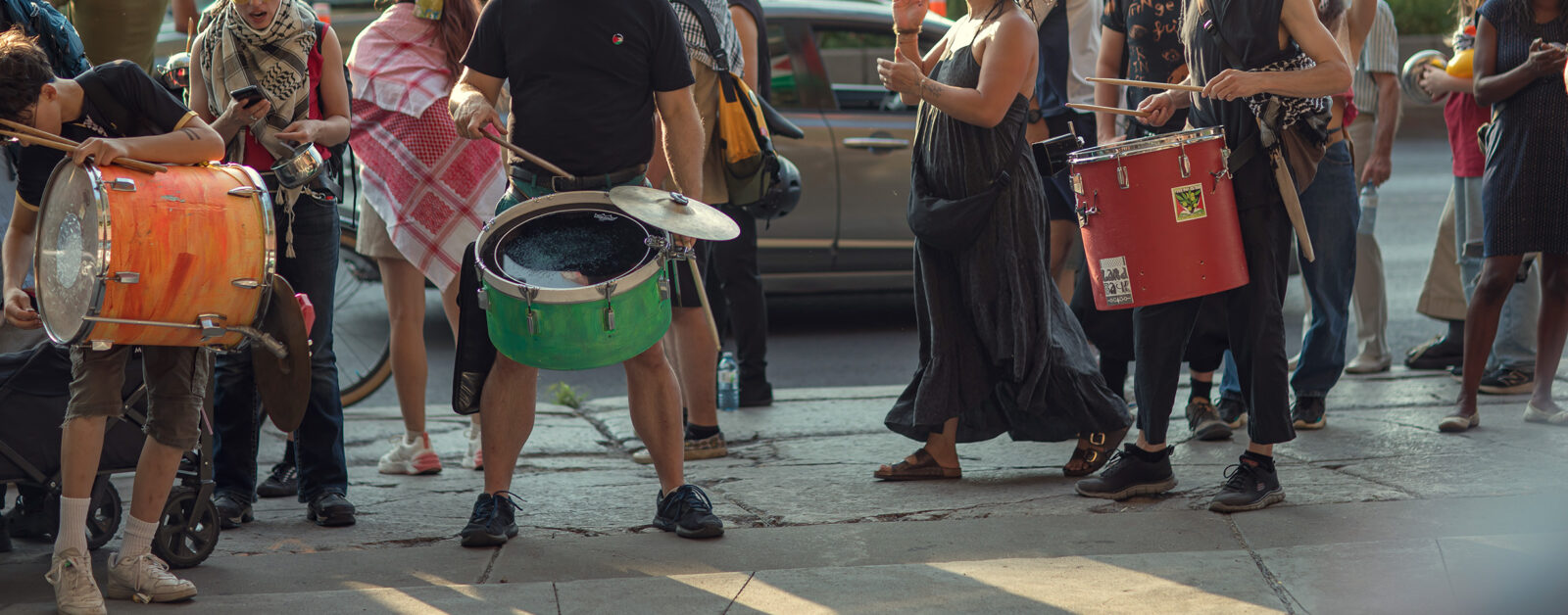 Drums & pots © Ned Mansour